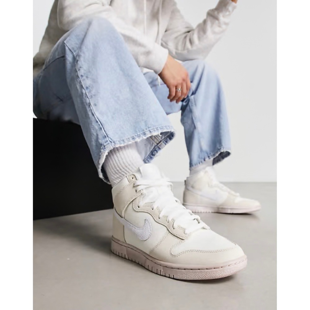Nike Dunk High Sail Pale Ivory Suede High Top Sneakers Mens Neutral Pink Sole